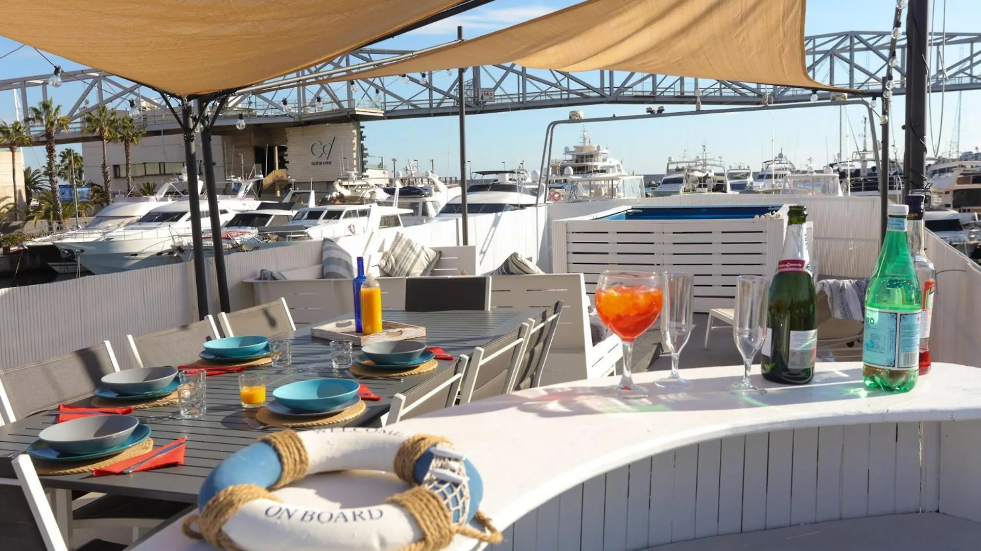Unique In Barcelona ! Catamaran With A Private Swimming Pool Hotel Sant Adria de Besos Botel