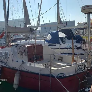 Barco El Viento Botel