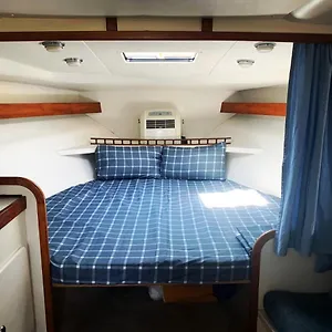 Cozy Private Two Yacht In Barcelona With Free Parking Botel