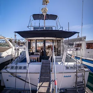 Spacious And Charming Boat In Port Forum Botel